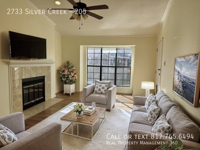 Photo - 2733 Silver Creek Dr