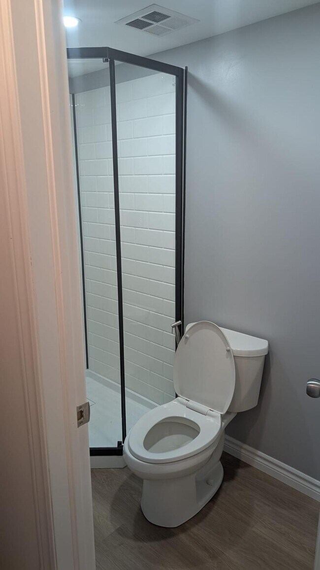 Photo - 619 Willow Rd