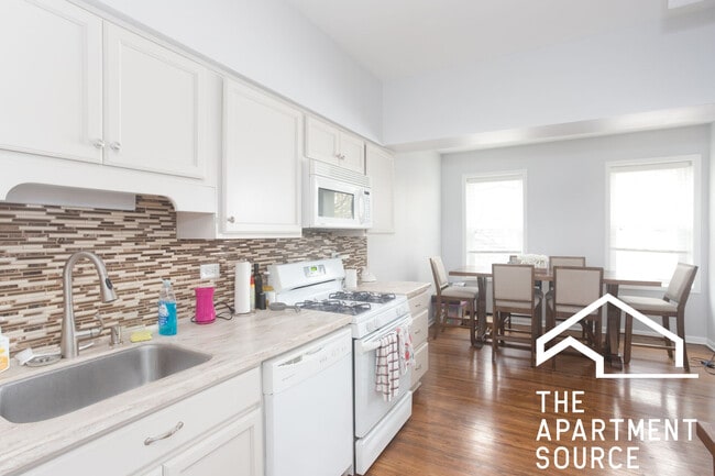 Photo - 3712 N Sheffield Ave Unit 304