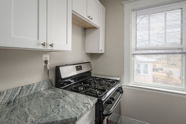 3220 Bayonne Ave