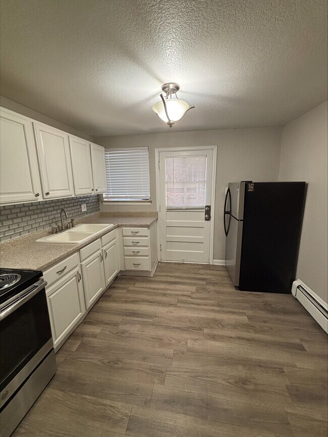 Photo - THE ELMS APARTMENTS