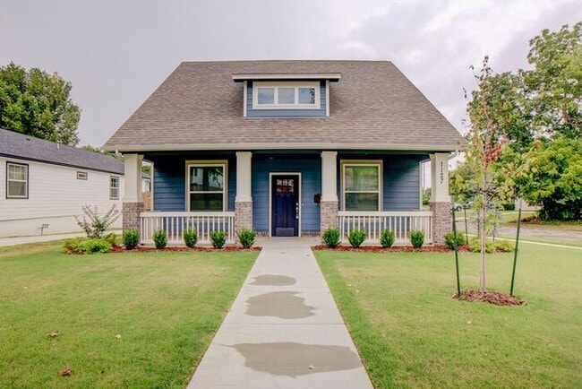 Photo - Unique 4/2/2 Near Downtown Tulsa!