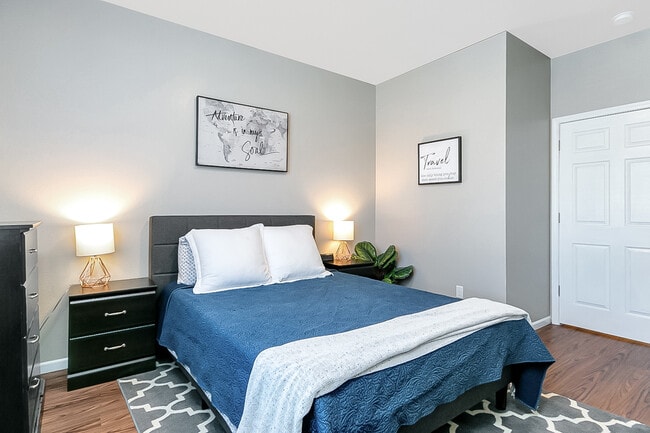 Prime Place Manhattan - Student Apartments
