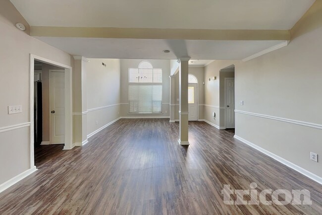 Photo - 108 Sagamore Ln