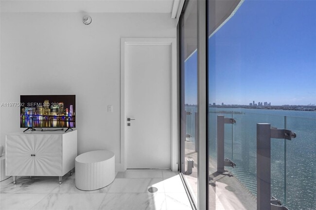 Building Photo - 700 NE 26th Terrace Unit 1604