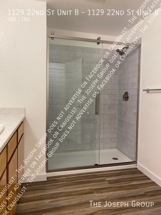 Photo - 1129 22nd St Unit 1129 22nd St B Bellingham