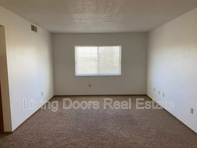 Photo - 607 S Washington St Unit #2