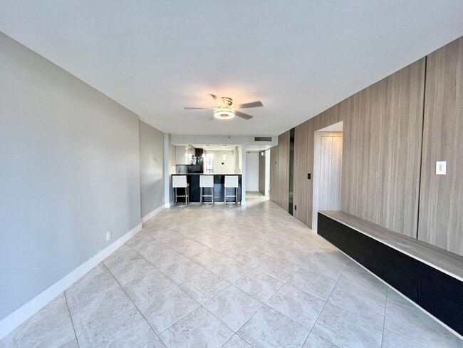 Photo - 17 Royal Palm Way Unit 503