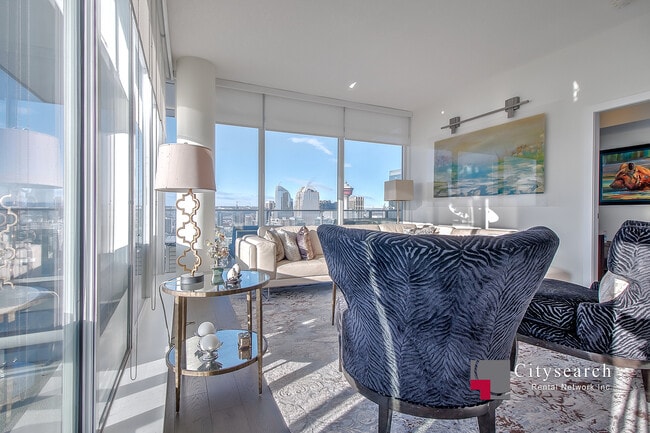 Photo - 1188-4002-1183 3 St SE