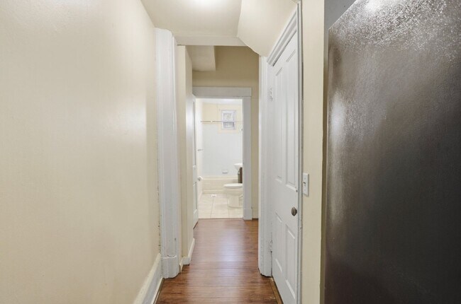 Photo - 122 E University Ave Unit 1