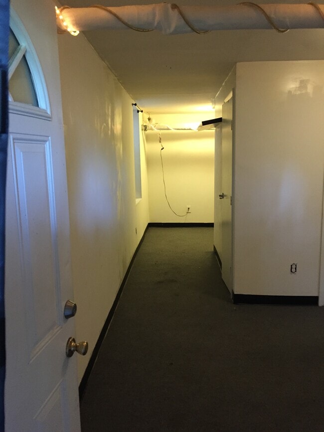 Photo - 40 Edgewood Ave Unit Basement Apt