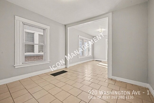 Photo - 920 Washington Ave Unit 1