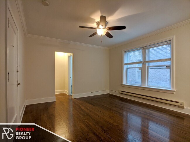 Photo - 2127 N Dayton St