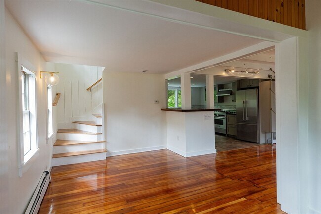 17 S Pond St