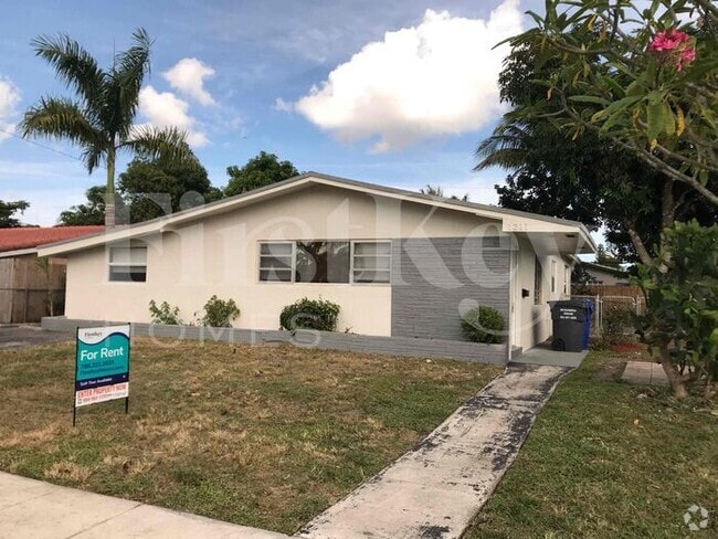 Building Photo - 1211 N 74th Way Rental