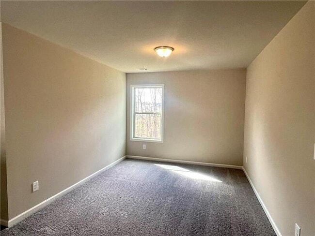 Photo - 110 Auburn Xing Wy