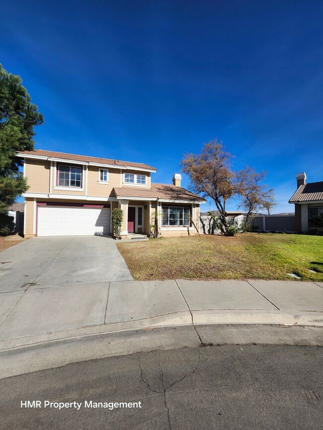 Spacious Two-Story Home with Modern Comforts - Spacious Two-Story Home with Modern Comforts