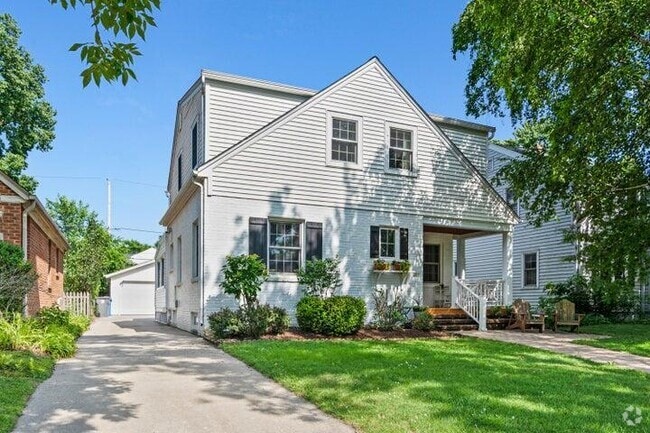 Building Photo - 5030 N Kent Ave Rental