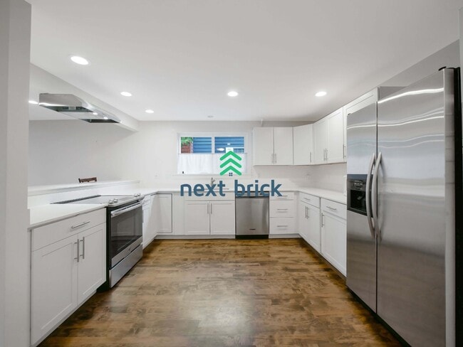 Photo - Beautiful 5-Bed Single-Family Home in Prime Kirkland Location!