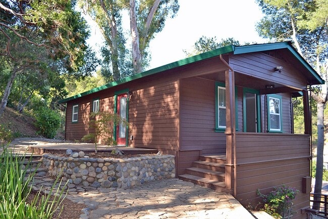 Building Photo - 15900B Matilija Dr