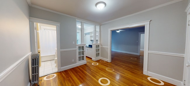 3 Gray Gdns W Unit 1