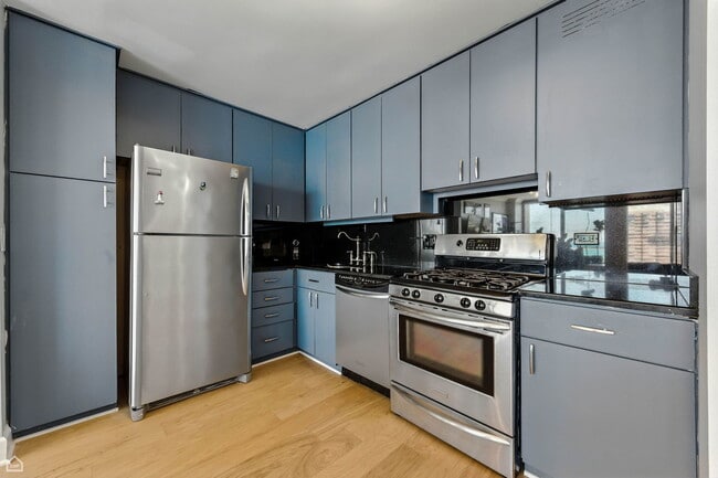 Photo - 2800 N Lake Shore Dr Unit 3215