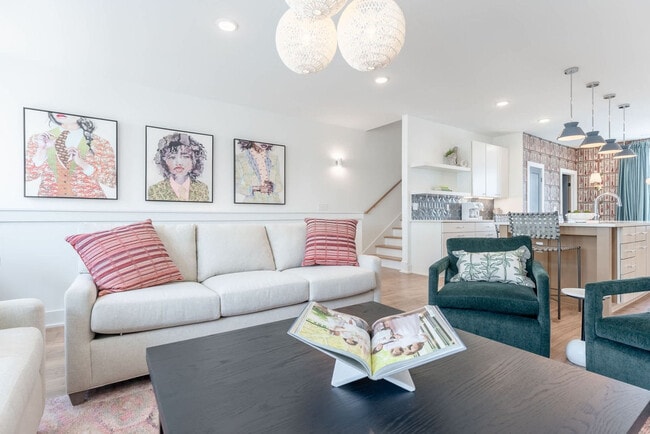 Photo - 87 Lucile St Unit ID1325679P