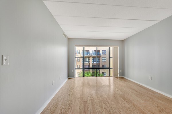 Photo - 170 Gore St Unidad 418