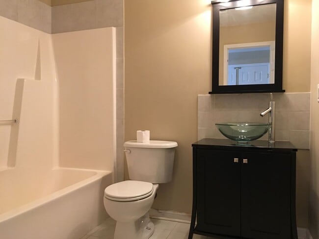 Photo - 241 Collinwood Dr