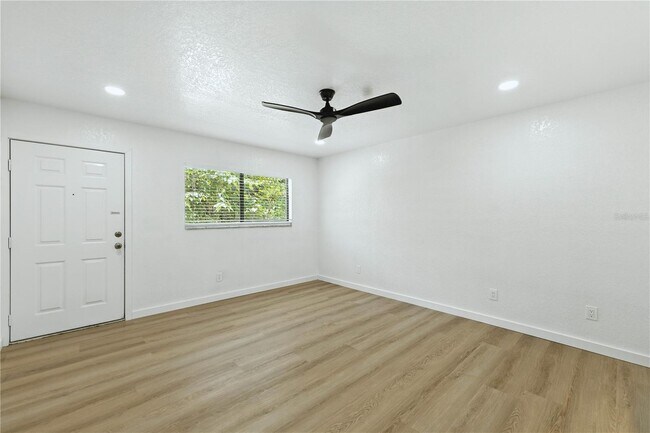 Photo - 840 NE 3rd St Unit 200