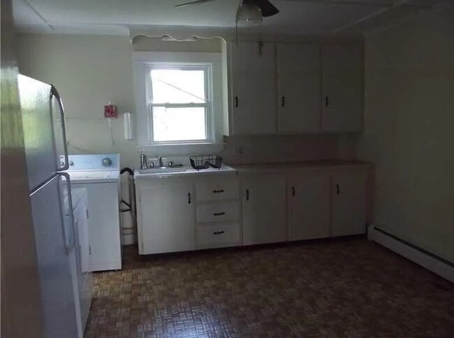 Kitchen - 6 Hallowell St Unit 3