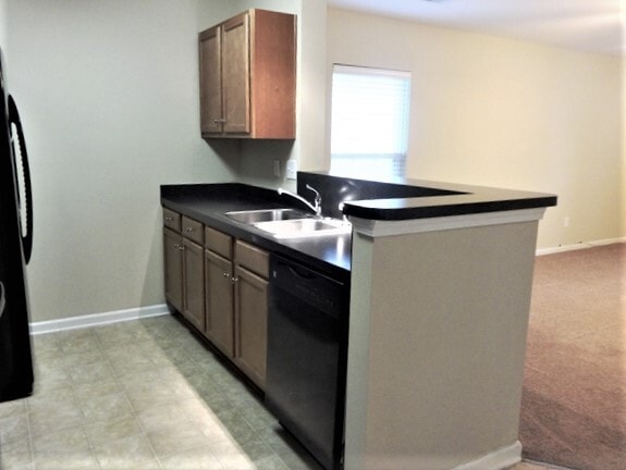 Photo - 8740 Red Oak Dr