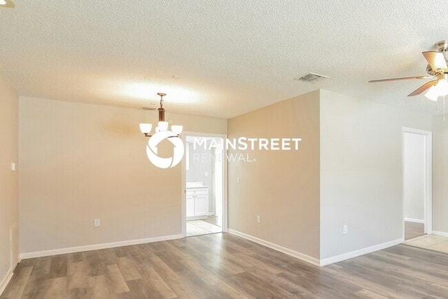 Photo - 4 Bedroom Pet-Friendly Home in ORLANDO, FL with Main Street Renewal