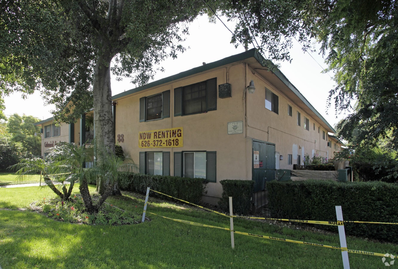 Colonial Gardens Apartments - Colonial Gardens Apartments