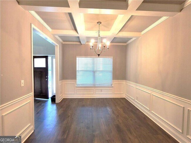 Photo - 1866 Castleberry Ln