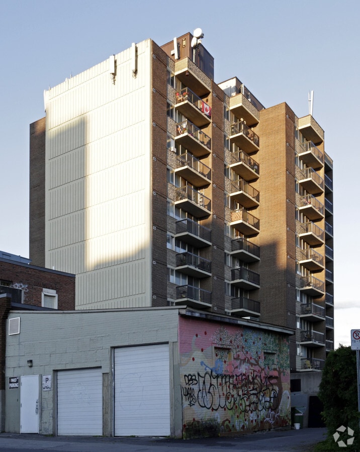 Photo - Wellington Towers Apartments