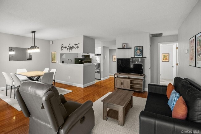 Photo - 50 Bayberry Dr