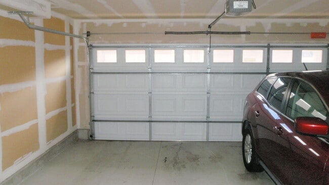 Photo - Fairways Edge 3 Bed/2.5 Bath Townhouse Available Now!