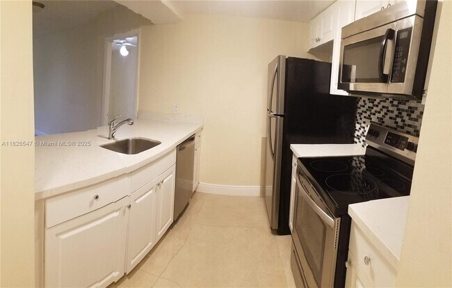 Photo - 8100 Geneva Ct Condo Unit 438