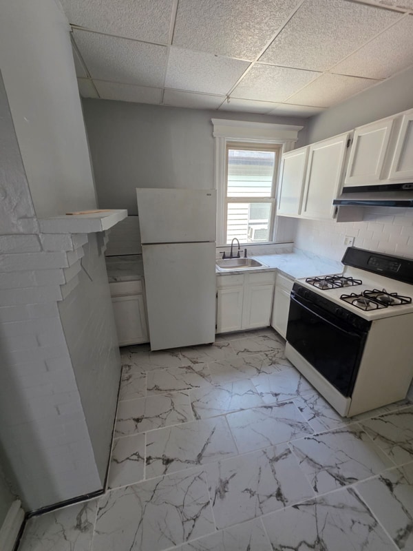 Building Photo - 96 Cummings St Rental
