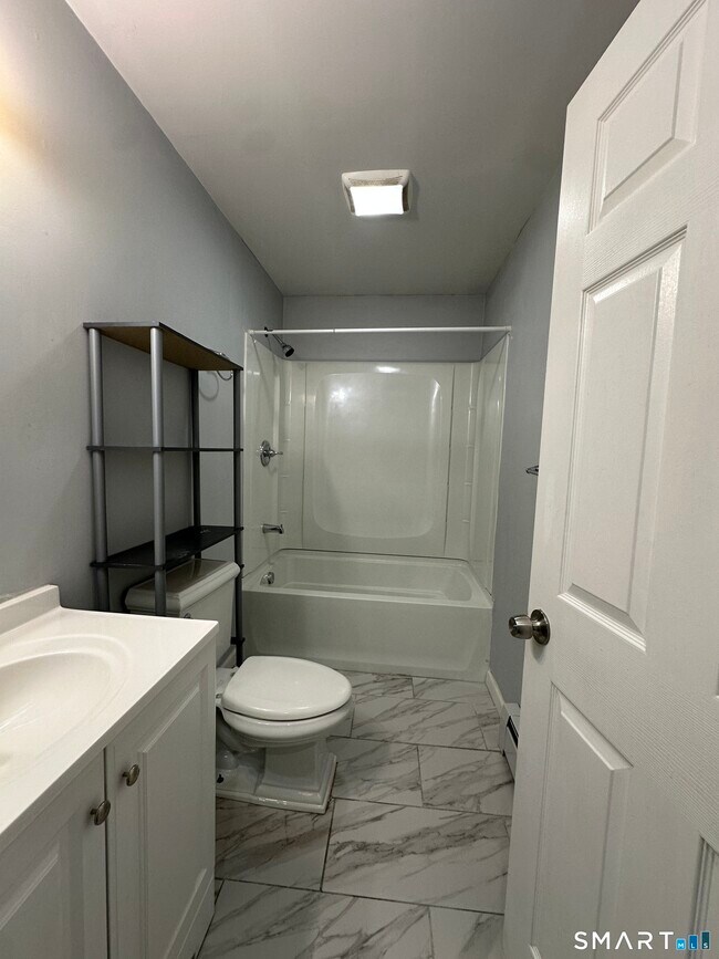 Photo - 178 Martin St Unit 3rd Floor