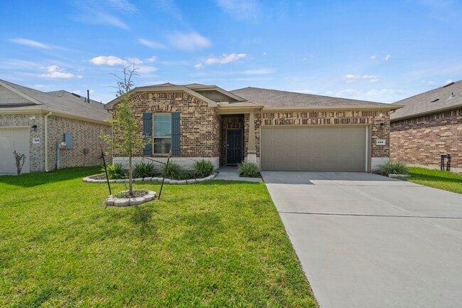 Building Photo - 334 Paso Fino Dr