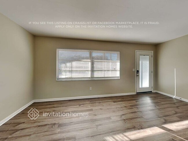 Photo - 1827 Barbara Ln