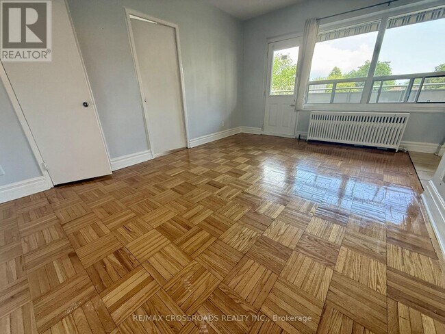 Photo - 2770 Yonge St Unit 302