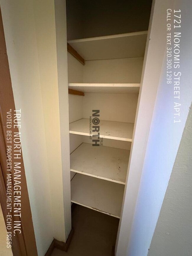 Photo - 1721 Nokomis St