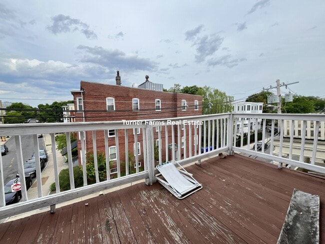 Photo - 58 Mansfield St Unit 3
