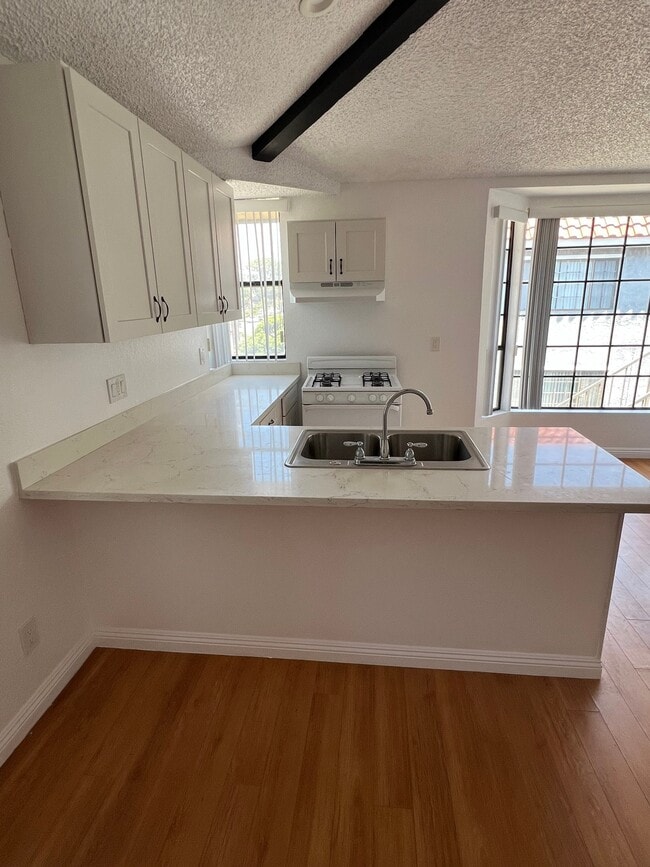Photo - 10234 Tujunga Canyon Blvd Unit 301
