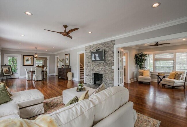 Photo - 209 13th Ave N