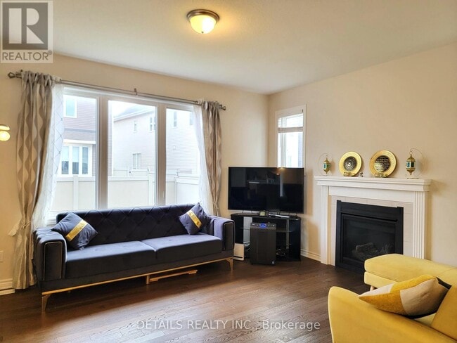 Photo - 180 Cranesbill Rd