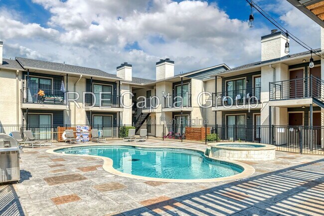 Photo - 1317 Annex Ave Unidad 330